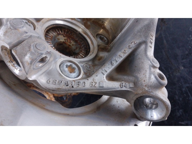 Recambio de mangueta delantera derecha para bmw x1 (u11) sdrive 18 d referencia OEM IAM   P1-A3-14