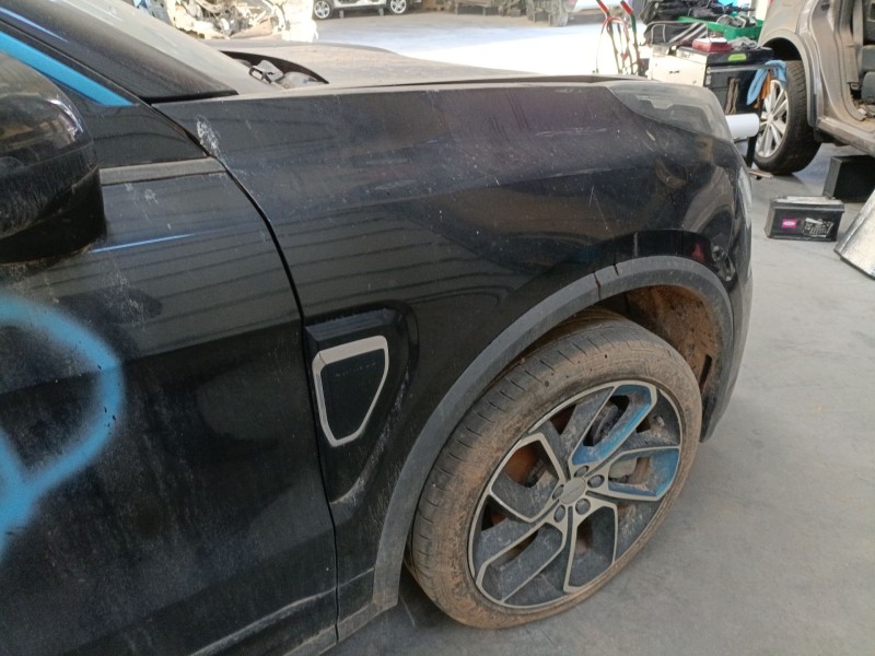 Recambio de aleta delantera derecha para lynk & co 01 phev referencia OEM IAM   