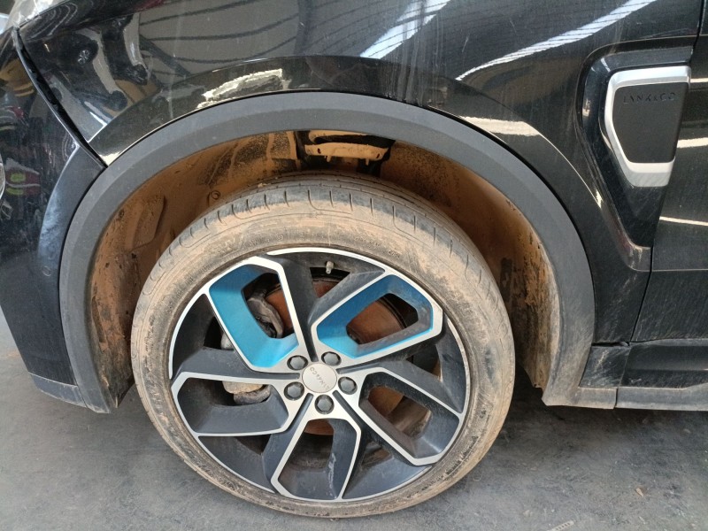 Recambio de aletin delantero izquierdo para lynk & co 01 phev referencia OEM IAM   