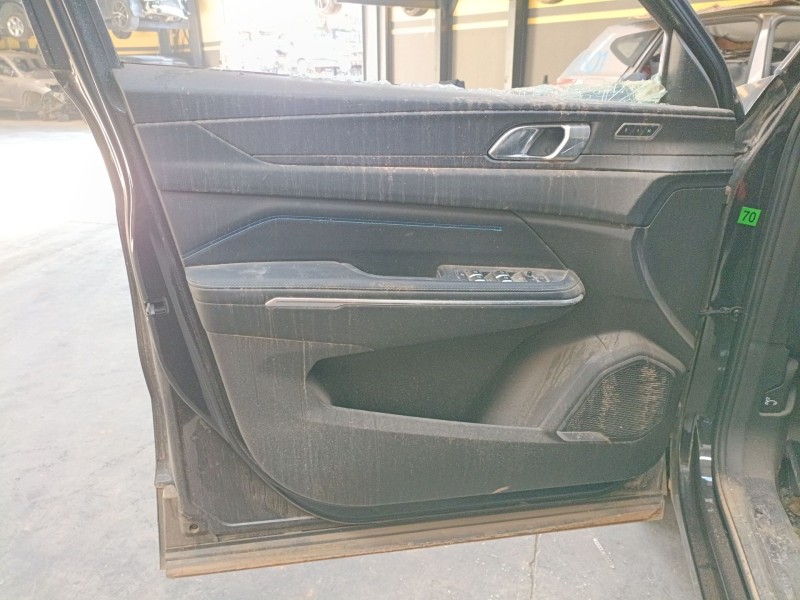 Recambio de guarnecido puerta delantera izquierda para lynk & co 01 phev referencia OEM IAM   