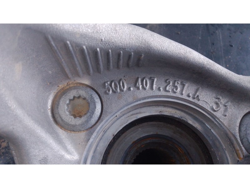 Recambio de mangueta delantera izquierda para volkswagen t-roc (a11, d11) 1.5 tsi referencia OEM IAM   