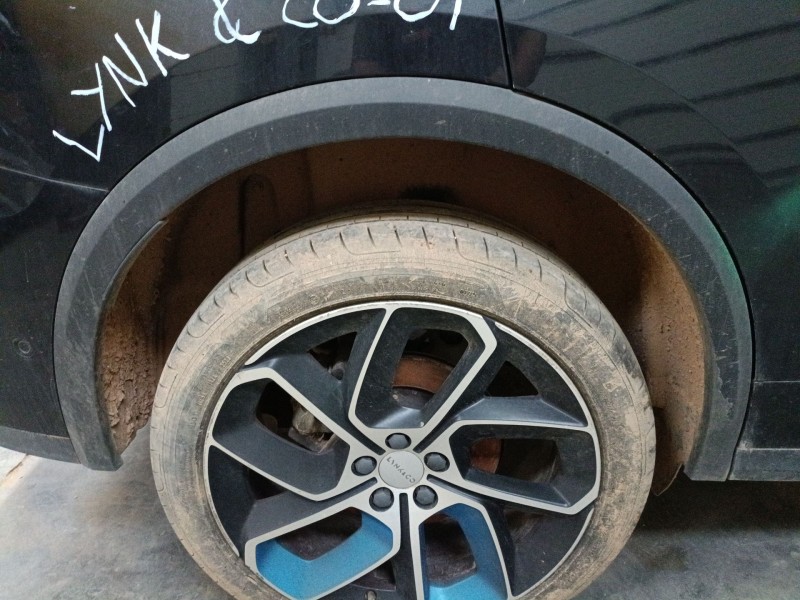 Recambio de aletin trasero derecho para lynk & co 01 phev referencia OEM IAM   