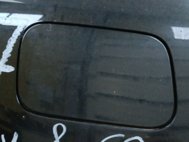 Recambio de tapa exterior combustible para lynk & co 01 phev referencia OEM IAM   