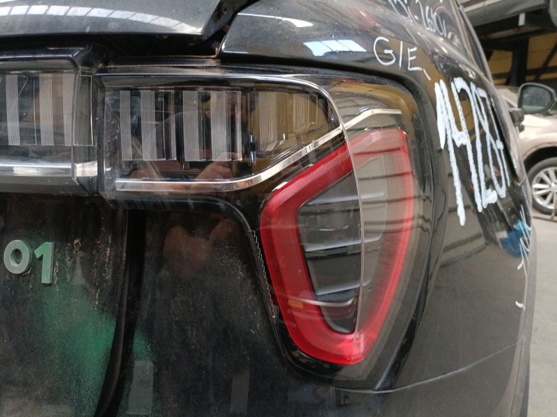 Recambio de piloto trasero derecho para lynk & co 01 phev referencia OEM IAM   