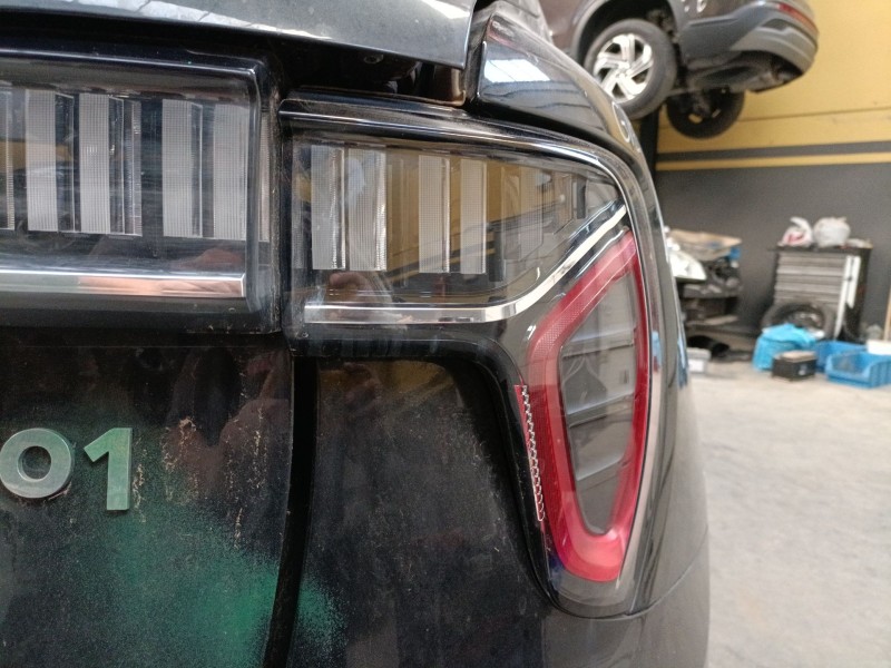 Recambio de piloto trasero derecho para lynk & co 01 phev referencia OEM IAM   