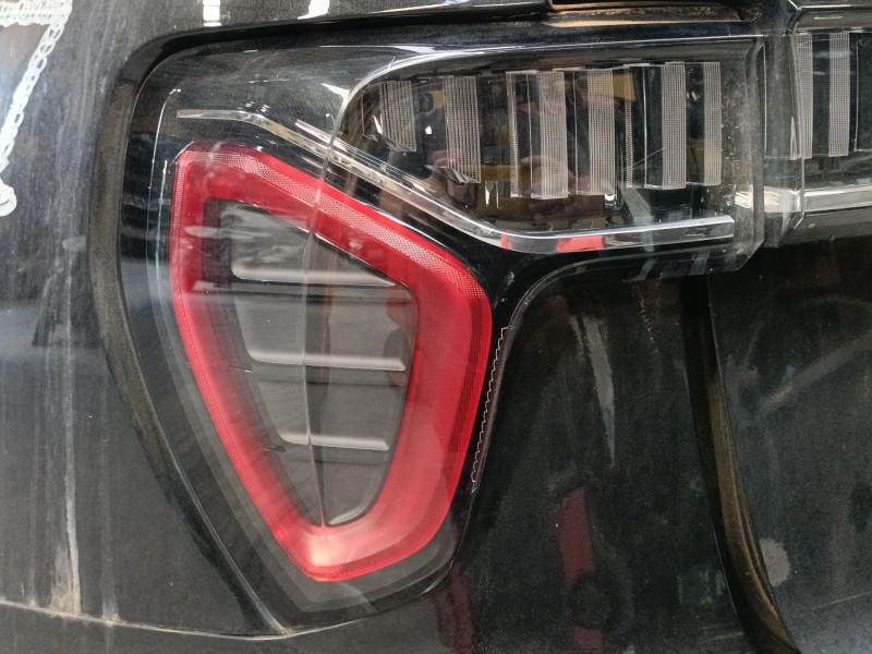 Recambio de piloto trasero izquierdo para lynk & co 01 phev referencia OEM IAM   