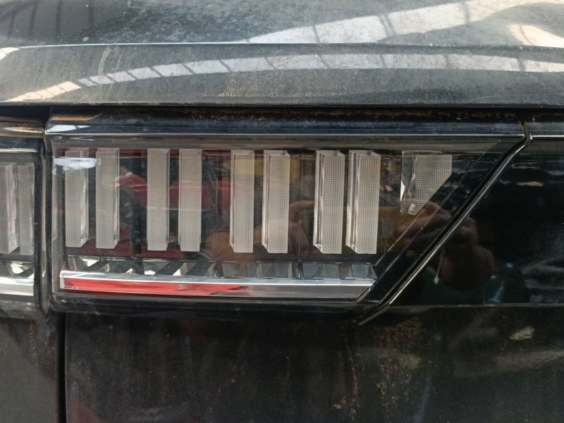 Recambio de piloto trasero izquierdo porton para lynk & co 01 phev referencia OEM IAM   