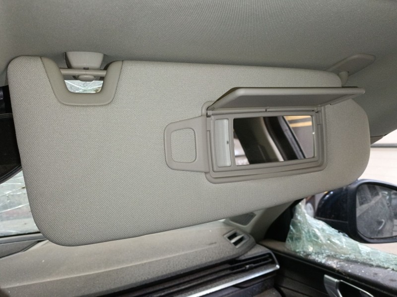 Recambio de parasol derecho para lynk & co 01 phev referencia OEM IAM   