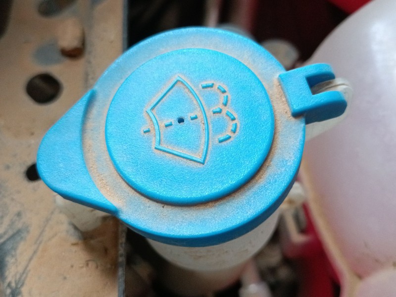 Recambio de deposito limpia para lynk & co 01 phev referencia OEM IAM   