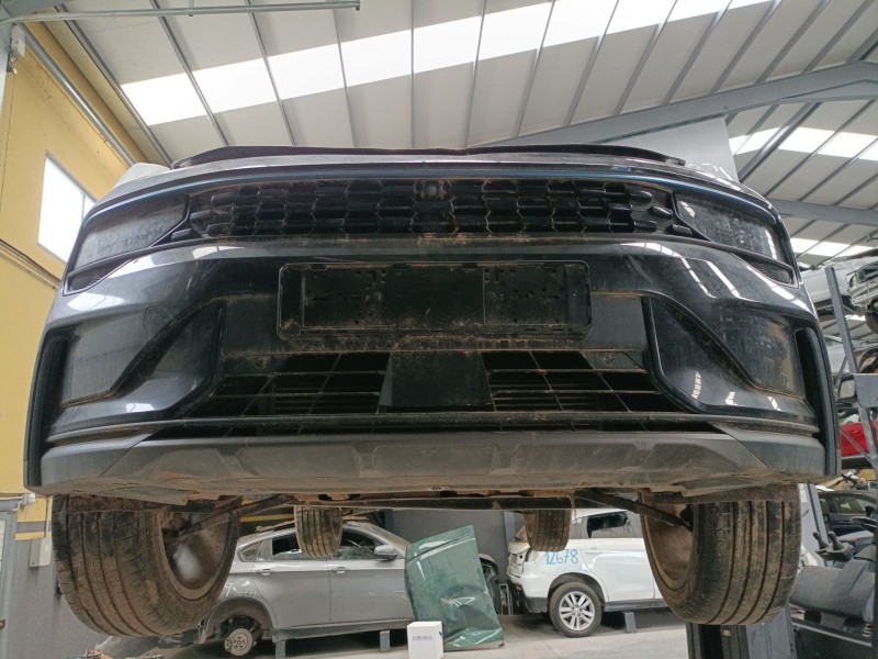 Recambio de paragolpes delantero para lynk & co 01 phev referencia OEM IAM   