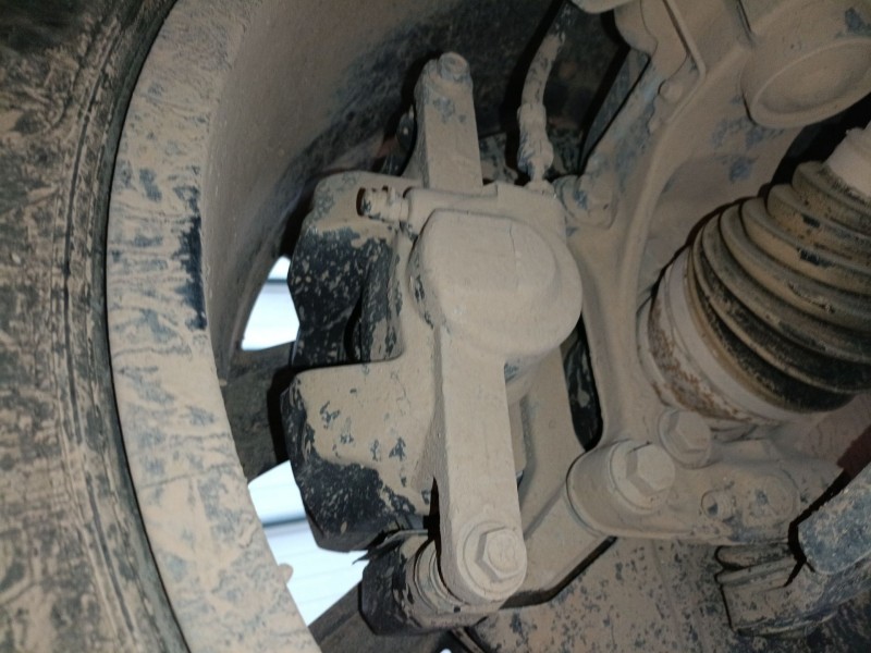 Recambio de pinza freno delantera derecha para lynk & co 01 phev referencia OEM IAM   