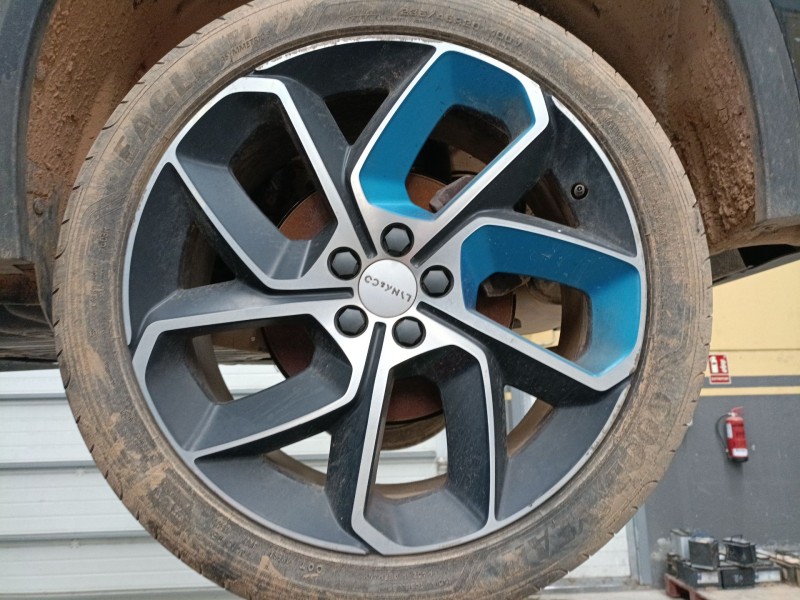 Recambio de llanta para lynk & co 01 phev referencia OEM IAM   