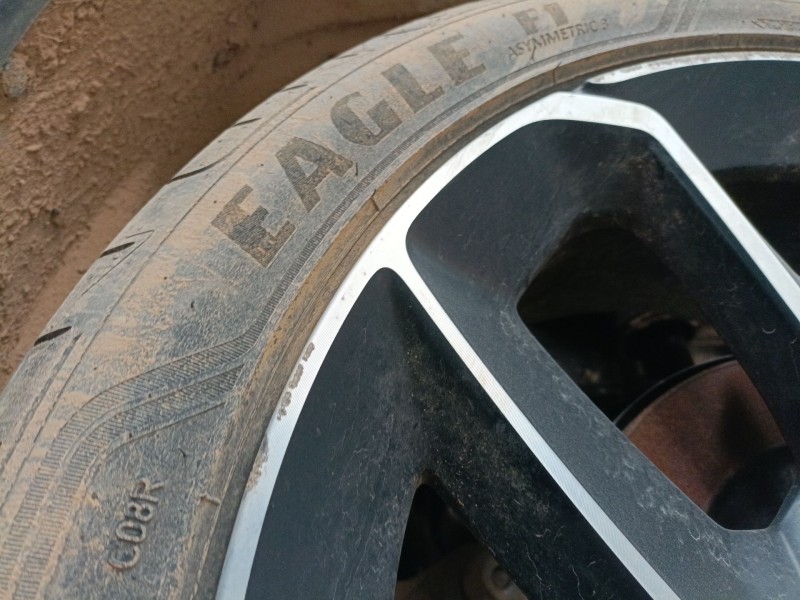 Recambio de llanta para lynk & co 01 phev referencia OEM IAM   
