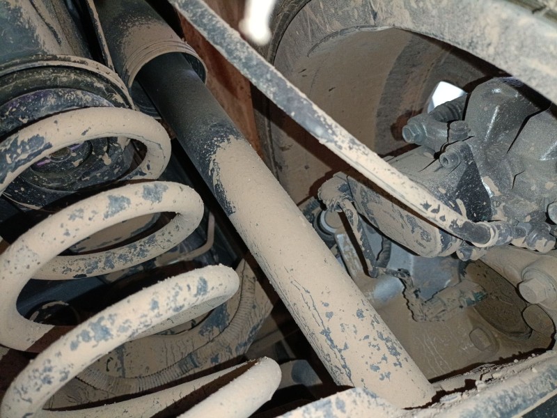 Recambio de amortiguador trasero derecho para lynk & co 01 phev referencia OEM IAM   