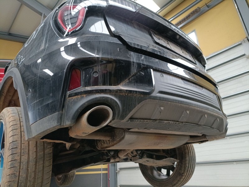 Recambio de paragolpes trasero para lynk & co 01 phev referencia OEM IAM   