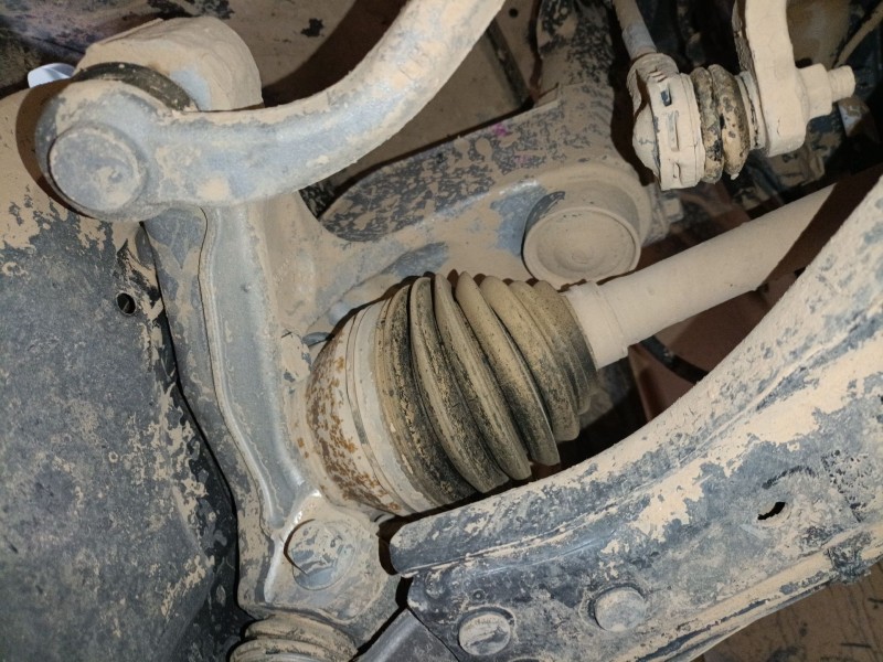 Recambio de mangueta delantera izquierda para lynk & co 01 phev referencia OEM IAM   