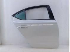 PUERTA TRASERA DERECHA E4-B4-4