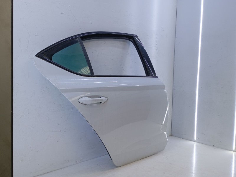 Recambio de puerta trasera derecha para skoda octavia iv nx3 vrs 2.0 tsi referencia OEM IAM   