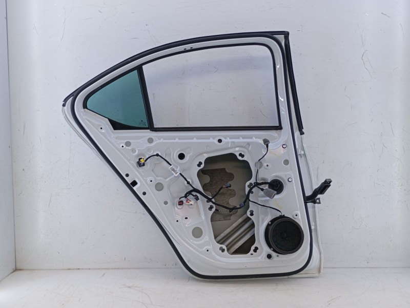 Recambio de puerta trasera izquierda para skoda octavia iv nx3 vrs 2.0 tsi referencia OEM IAM   E4-B4-4