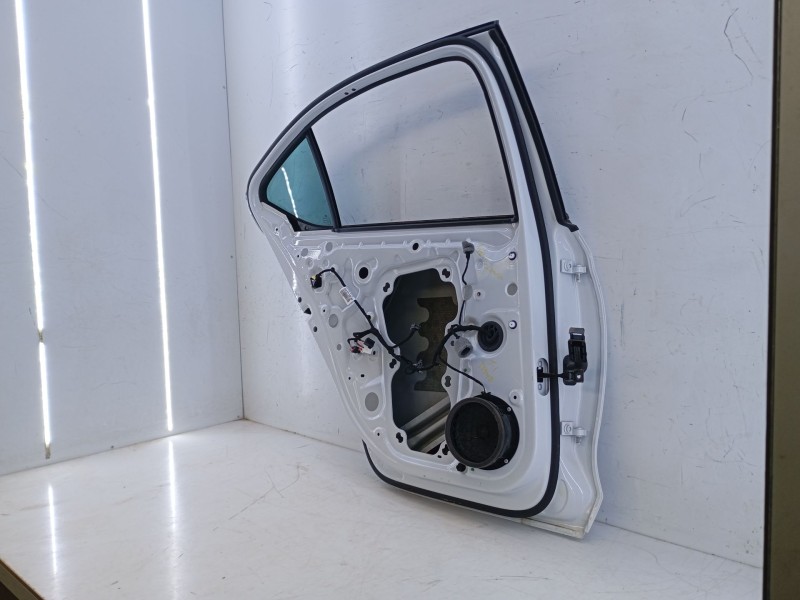 Recambio de puerta trasera izquierda para skoda octavia iv nx3 vrs 2.0 tsi referencia OEM IAM   E4-B4-4