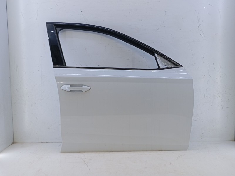 Recambio de puerta delantera derecha para skoda octavia iv nx3 vrs 2.0 tsi referencia OEM IAM   E4-B4-4