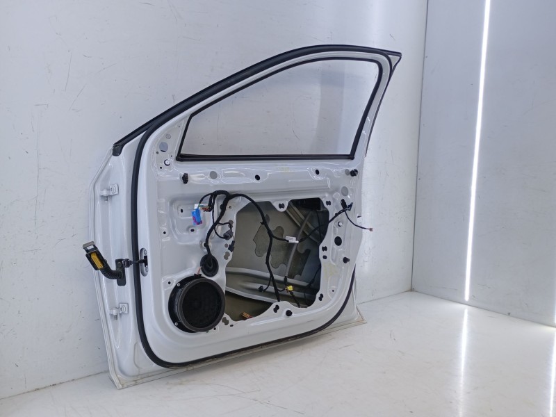 Recambio de puerta delantera derecha para skoda octavia iv nx3 vrs 2.0 tsi referencia OEM IAM   E4-B4-4