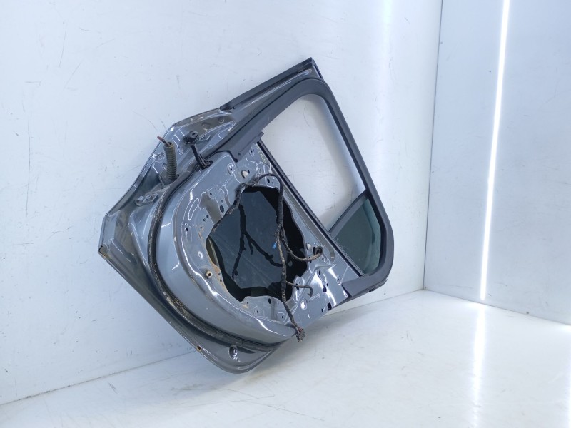 Recambio de puerta trasera derecha para bmw 1 (f40) 118 d referencia OEM IAM   