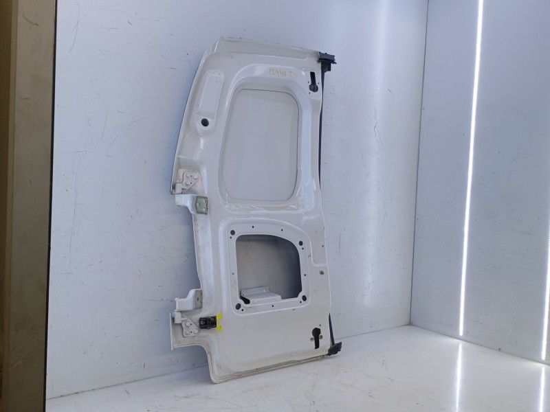 Recambio de porton trasero derecho para toyota proace city referencia OEM IAM   E4-B4-6