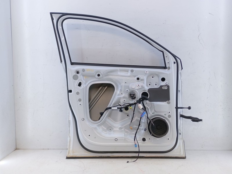 Recambio de puerta delantera izquierda para skoda karoq 2.0 tdi nu7 referencia OEM IAM   