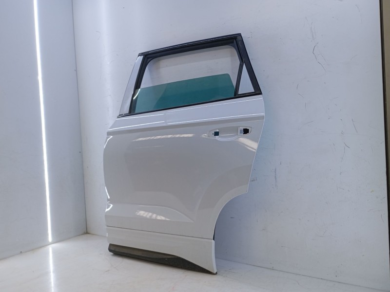 Recambio de puerta trasera izquierda para skoda karoq 2.0 tdi nu7 referencia OEM IAM   E4-B4-6