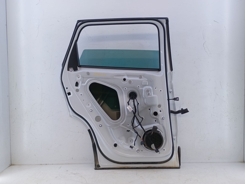 Recambio de puerta trasera izquierda para skoda karoq 2.0 tdi nu7 referencia OEM IAM   E4-B4-6