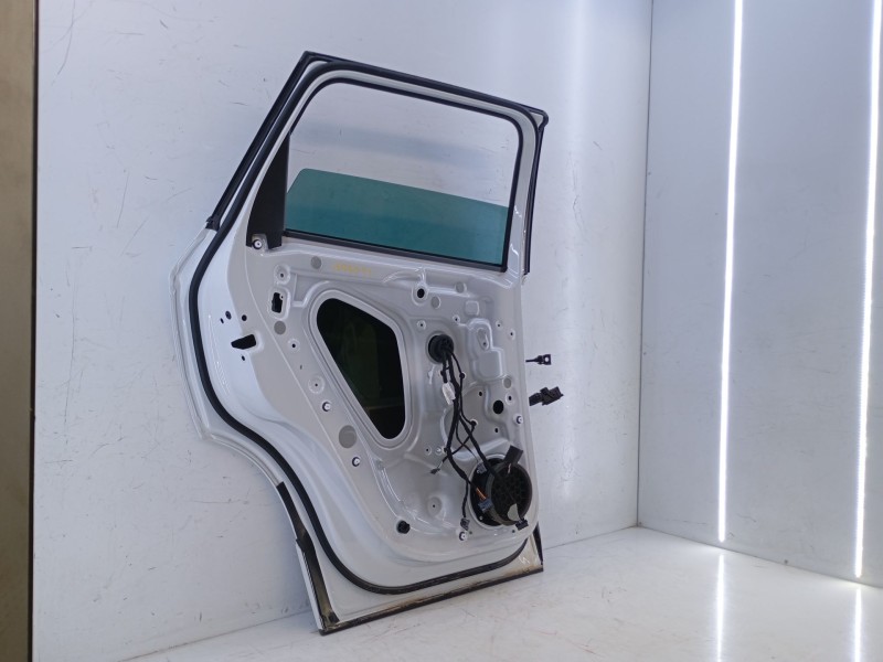 Recambio de puerta trasera izquierda para skoda karoq 2.0 tdi nu7 referencia OEM IAM   E4-B4-6