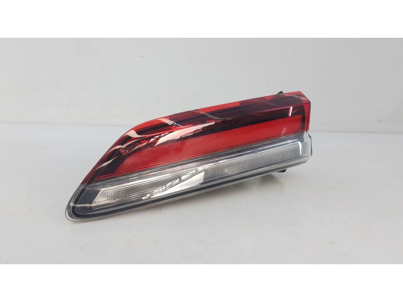 Recambio de piloto trasero derecho porton para skoda karoq 2.0 tdi nu7 referencia OEM IAM   