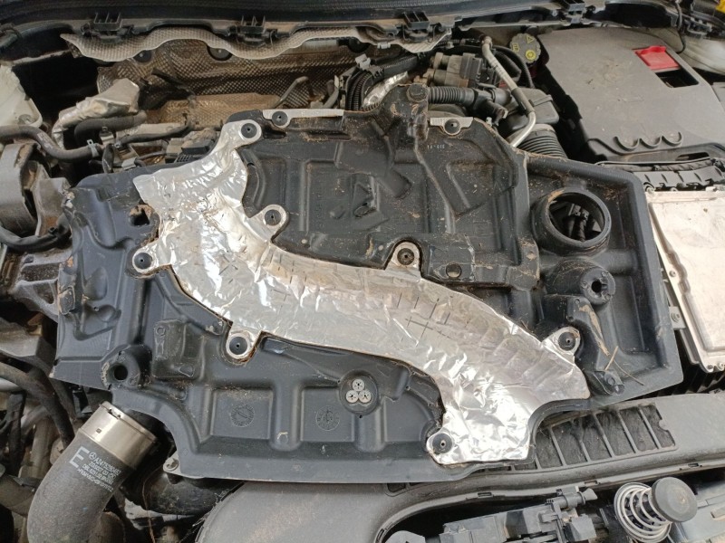 Recambio de tapa motor para mercedes-benz gla (h247) gla 200 d (247.712) referencia OEM IAM   