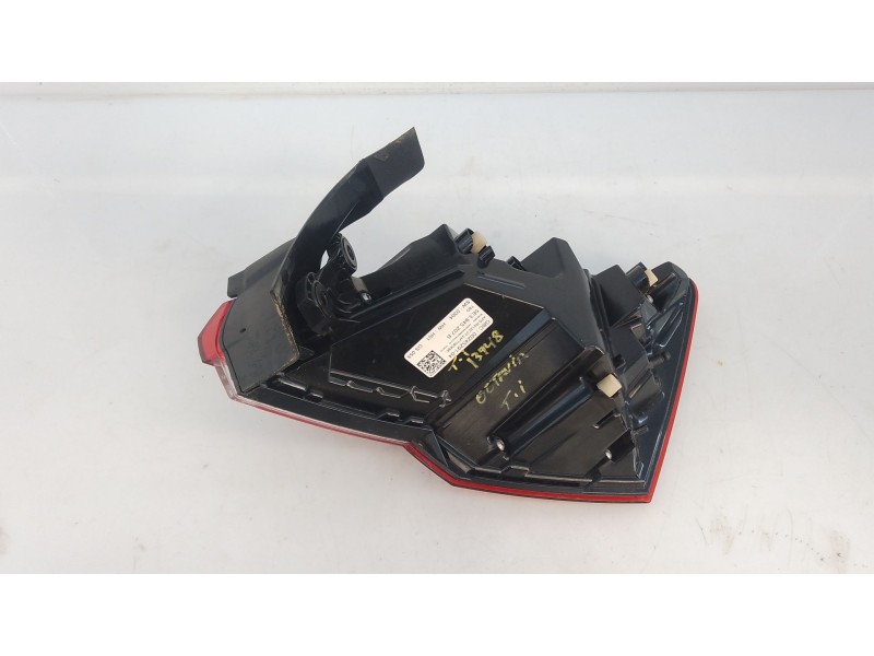 Recambio de piloto trasero izquierdo para skoda octavia iv nx3 vrs 2.0 tsi referencia OEM IAM   