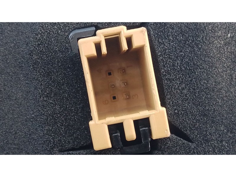 Recambio de piloto trasero derecho porton para skoda octavia iv nx3 vrs 2.0 tsi referencia OEM IAM   