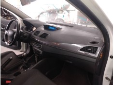 Recambio de salpicadero para renault megane iii berlina 5 p limited referencia OEM IAM   