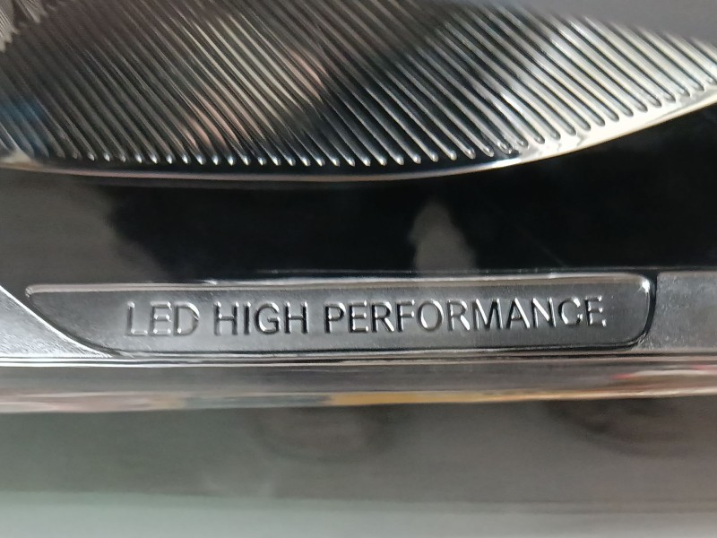 Recambio de faro derecho xenon para mercedes-benz gla (h247) gla 200 d (247.712) referencia OEM IAM   