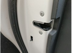 CERRADURA PUERTA TRASERA IZQUIERDA 