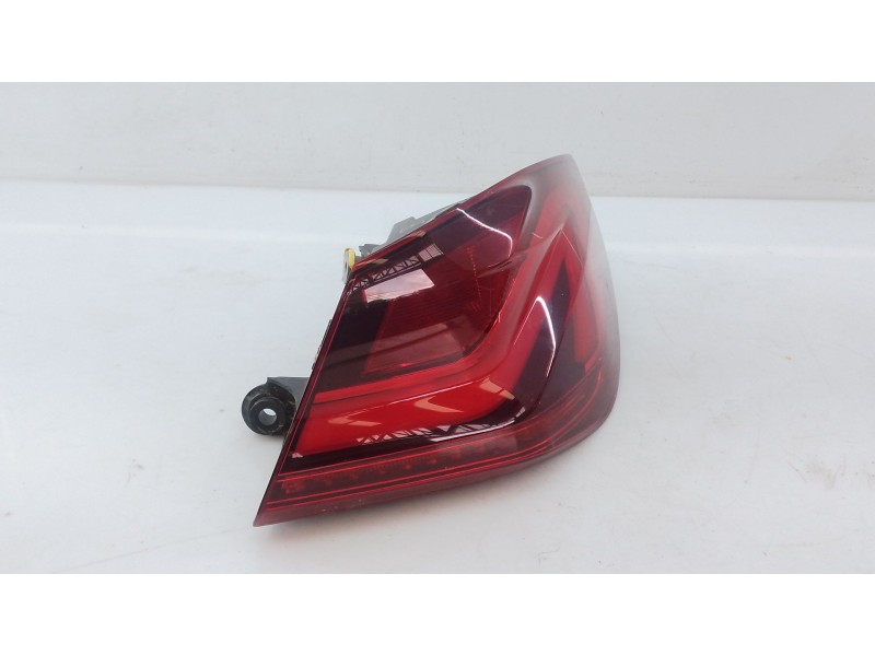 Recambio de piloto trasero derecho para bmw 1 (f40) 116 d referencia OEM IAM   