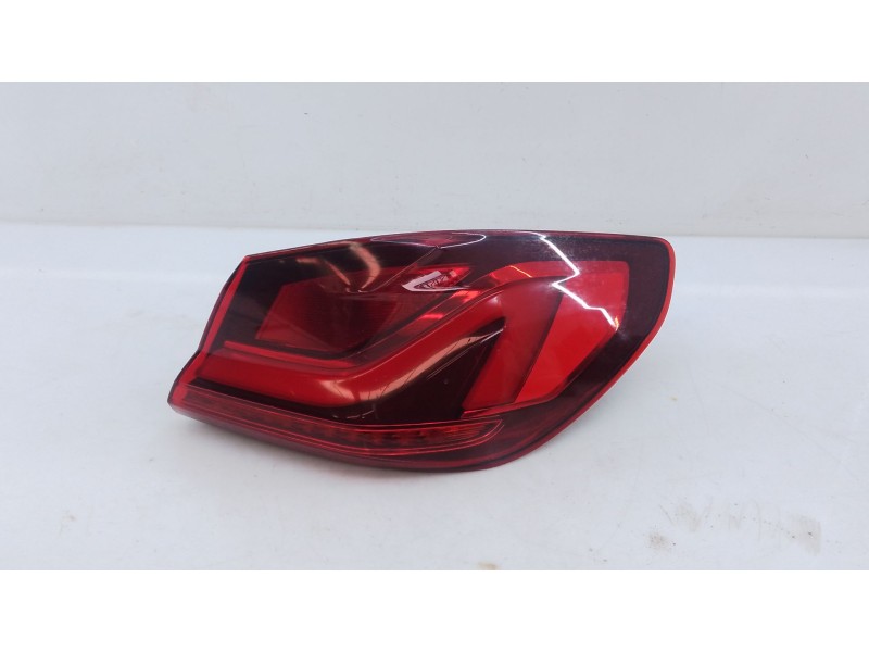 Recambio de piloto trasero derecho para bmw 1 (f40) 118 d referencia OEM IAM   