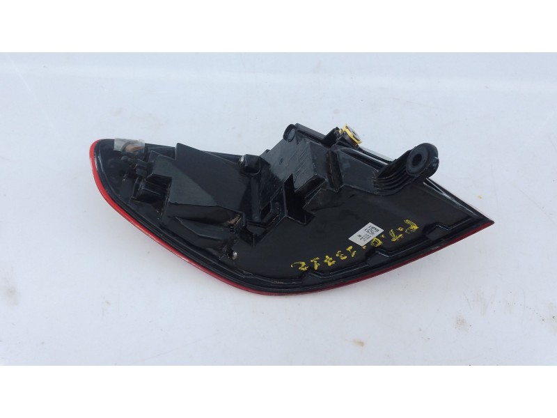 Recambio de piloto trasero derecho para bmw 1 (f40) 118 d referencia OEM IAM   