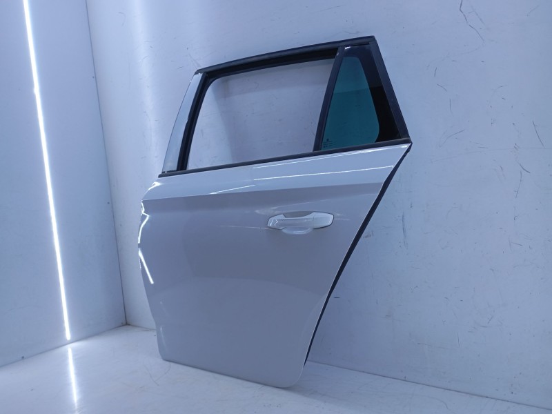 Recambio de puerta trasera izquierda para skoda scala (nw1) 1.5 tsi referencia OEM IAM   