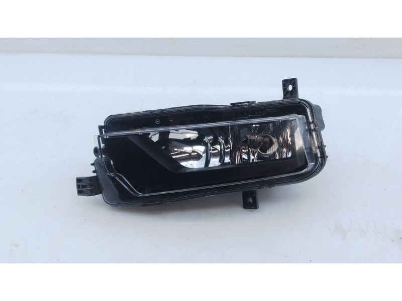 Recambio de faro antiniebla izquierdo para volkswagen crafter caja/chasis (sz_) 2.0 tdi rwd referencia OEM IAM   