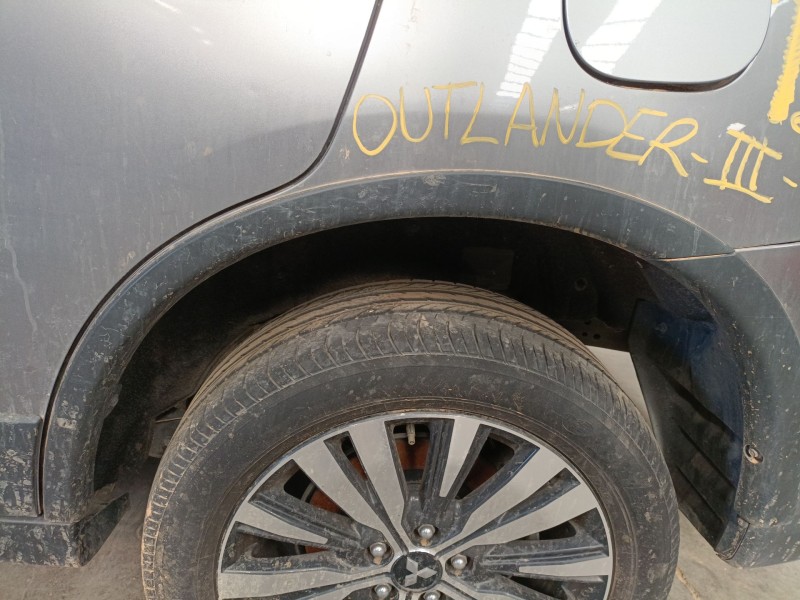 Recambio de aletin trasero izquierdo para mitsubishi outlander iii (gg_w, gf_w, zj, zl, zk) 2.0 (gf7w) referencia OEM IAM   