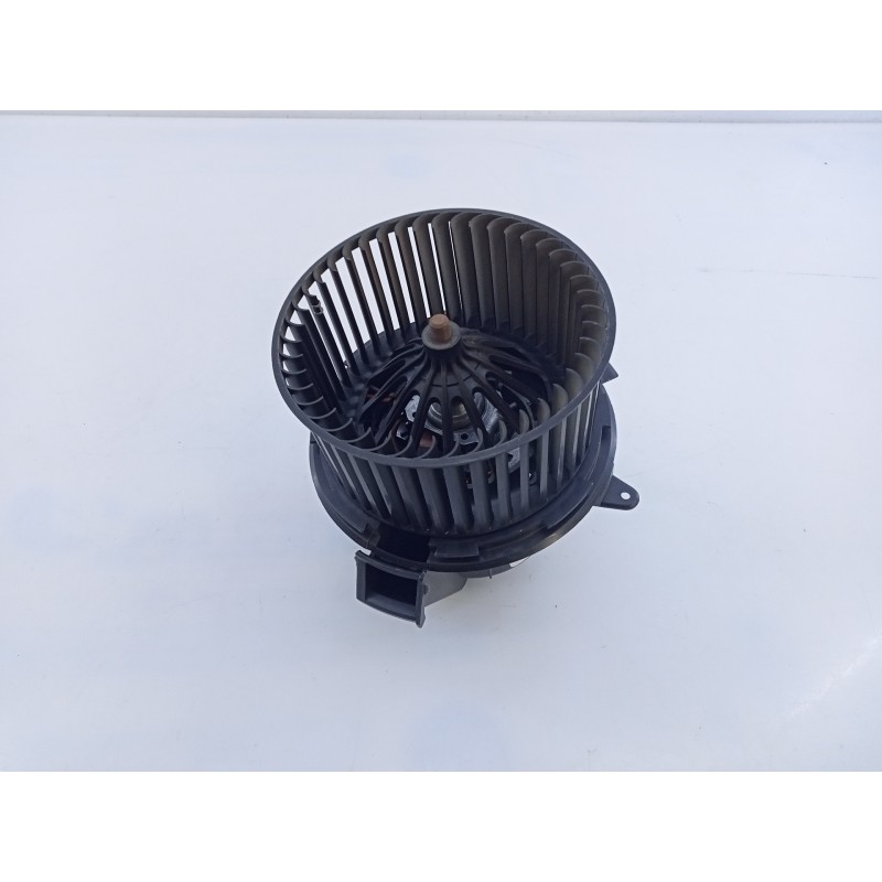 Recambio de ventilador calefaccion para citroen c4 cactus feel referencia OEM IAM T4054002  