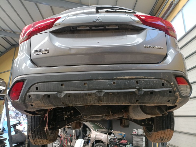 Recambio de paragolpes trasero para mitsubishi outlander iii (gg_w, gf_w, zj, zl, zk) 2.0 (gf7w) referencia OEM IAM   