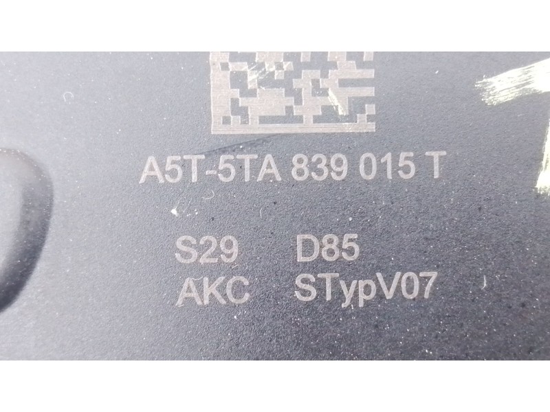 Recambio de cerradura puerta trasera izquierda para skoda octavia nx3 referencia OEM IAM   