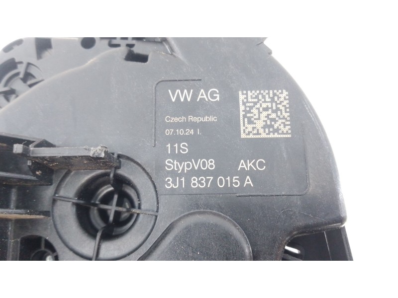 Recambio de cerradura puerta delantera izquierda para skoda octavia nx3 referencia OEM IAM   