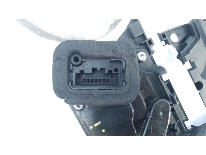 Recambio de cerradura puerta delantera izquierda para skoda octavia nx3 referencia OEM IAM   